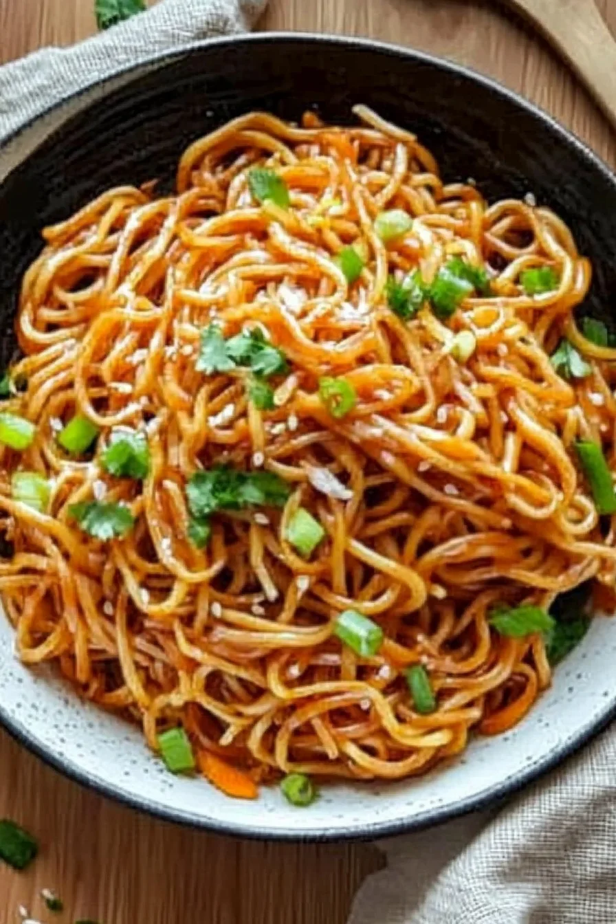 Zucchini-Nudeln mit Garnelen und Kirschtomaten